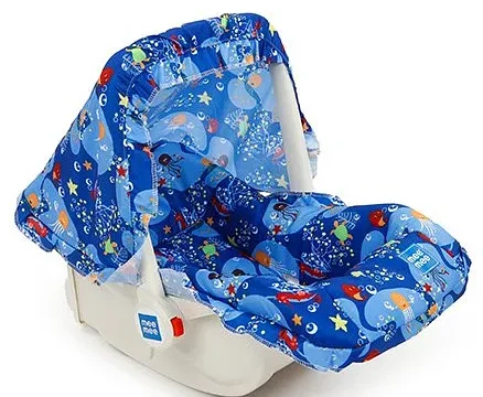 Mee Mee 5 in 1 Baby Cozy Carry Cot cum Rocker - Image 9