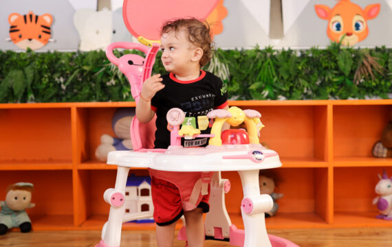 PINK BABY WALKER WITH SUN SHIELD - Image 5